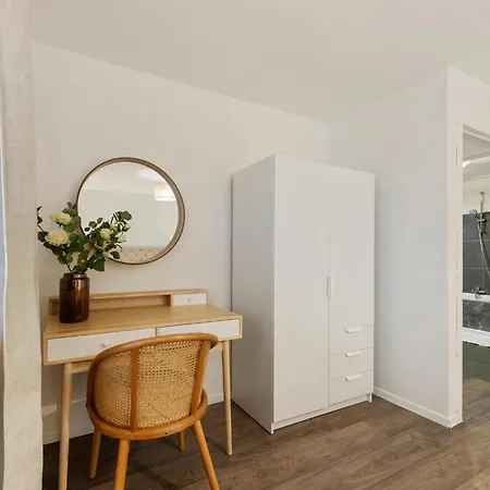 Casa Gardenia Met Garage Apartment